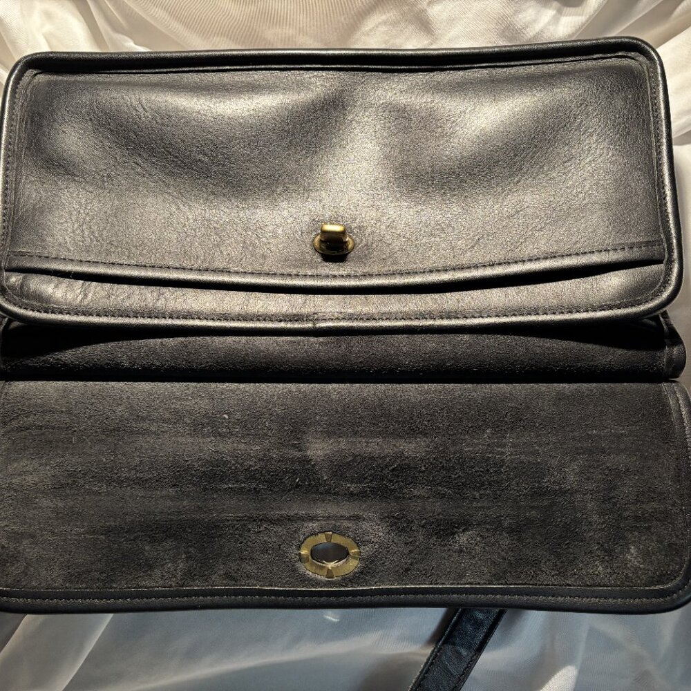 Vintage Coach Willis Shoulder Bag – Black Glove-Tanned Leather –Free Shipping - Picture 12 of 15